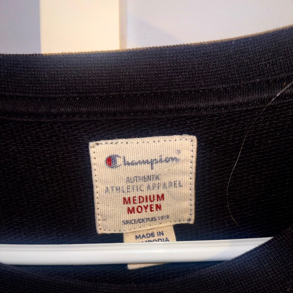 Champion Women's Classic Black Crew Neck Sweater - Picture 2 of 3